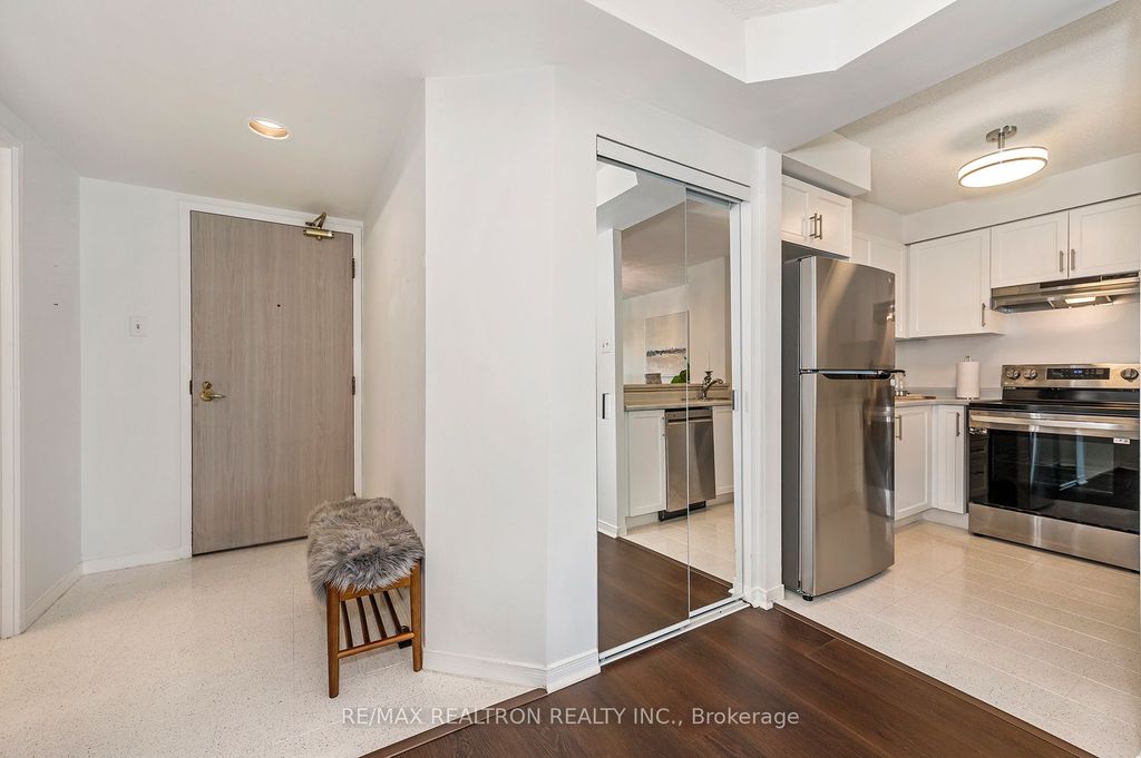 Photo of 2155 Burnhamthorpe Road W #1301, Mississauga, ON L5L 5P4 (MLS # W12654204)