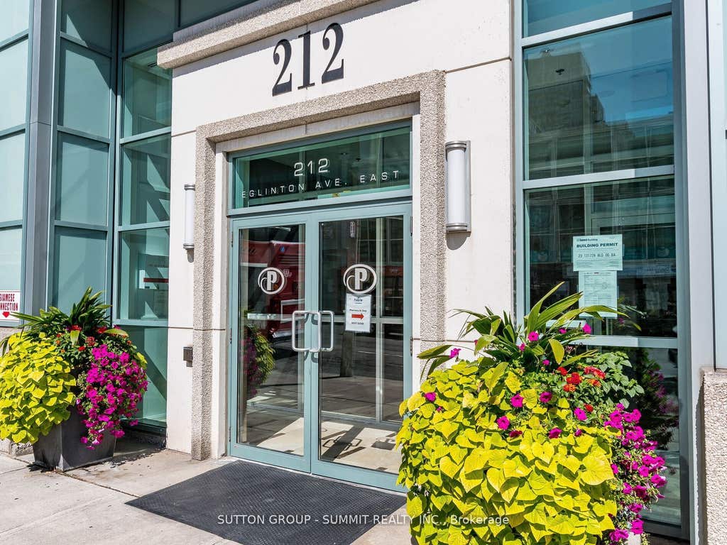 Photo of 212 Eglinton Avenue E #1704, Toronto, ON M4P 0A3 (MLS # C13609480)