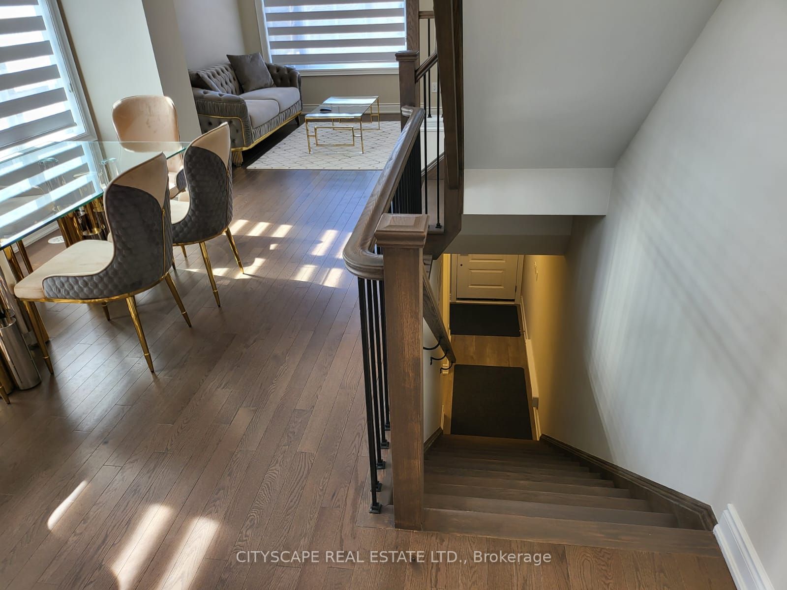 20 Lunar Crescent 34