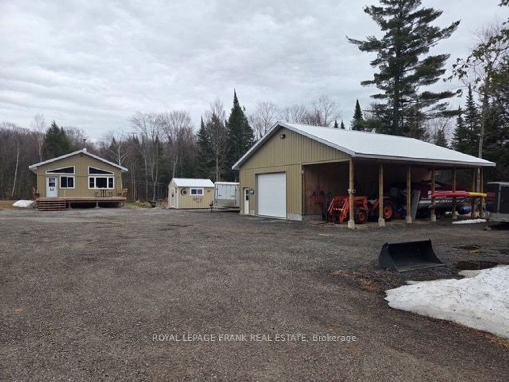 Photo of 989 Mckenzie Lake Road N, South Algonquin, ON N0C 1B0 (MLS # X13074650)