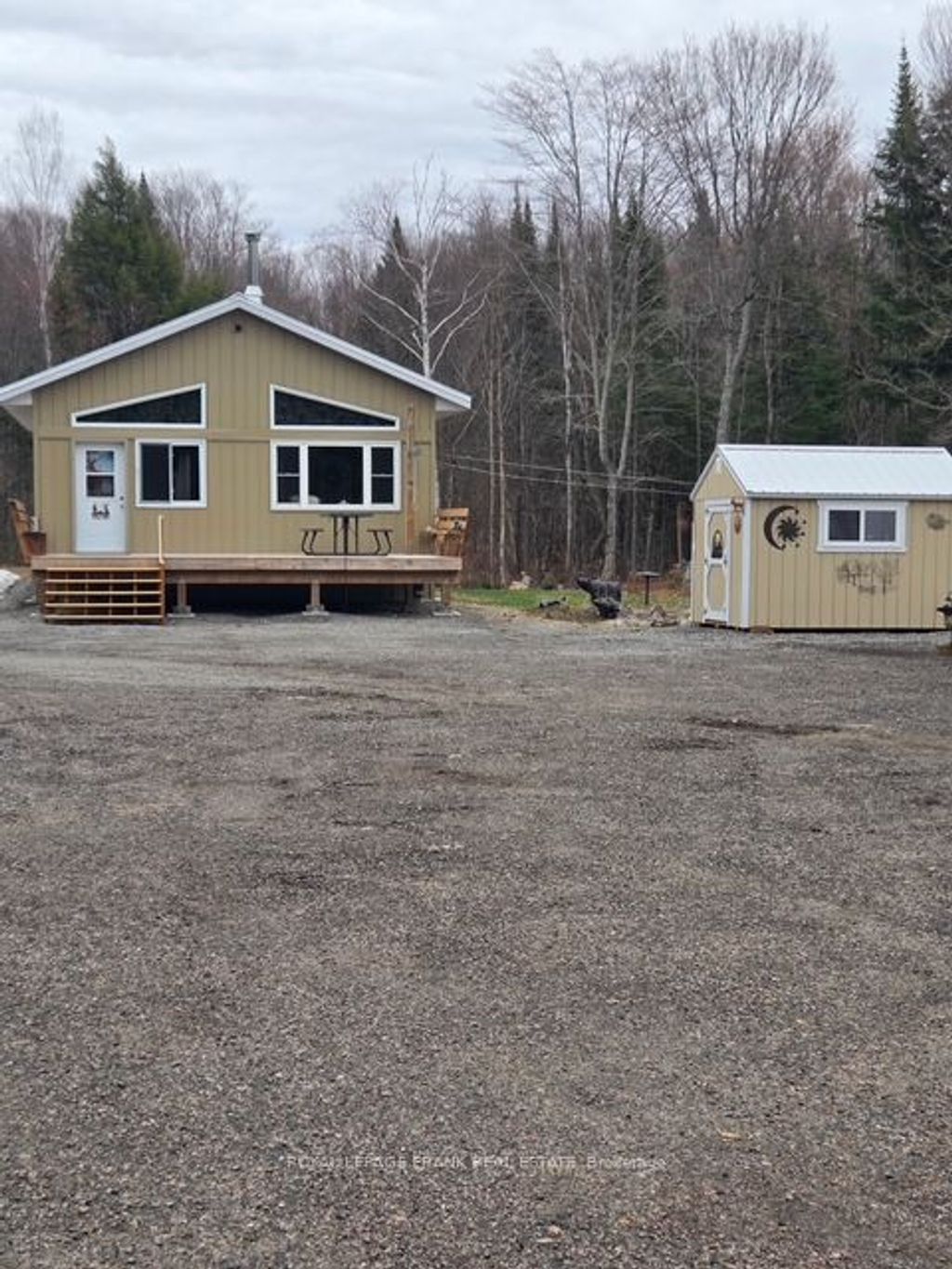 Photo of 989 Mckenzie Lake Road N, South Algonquin, ON N0C 1B0 (MLS # X13074650)
