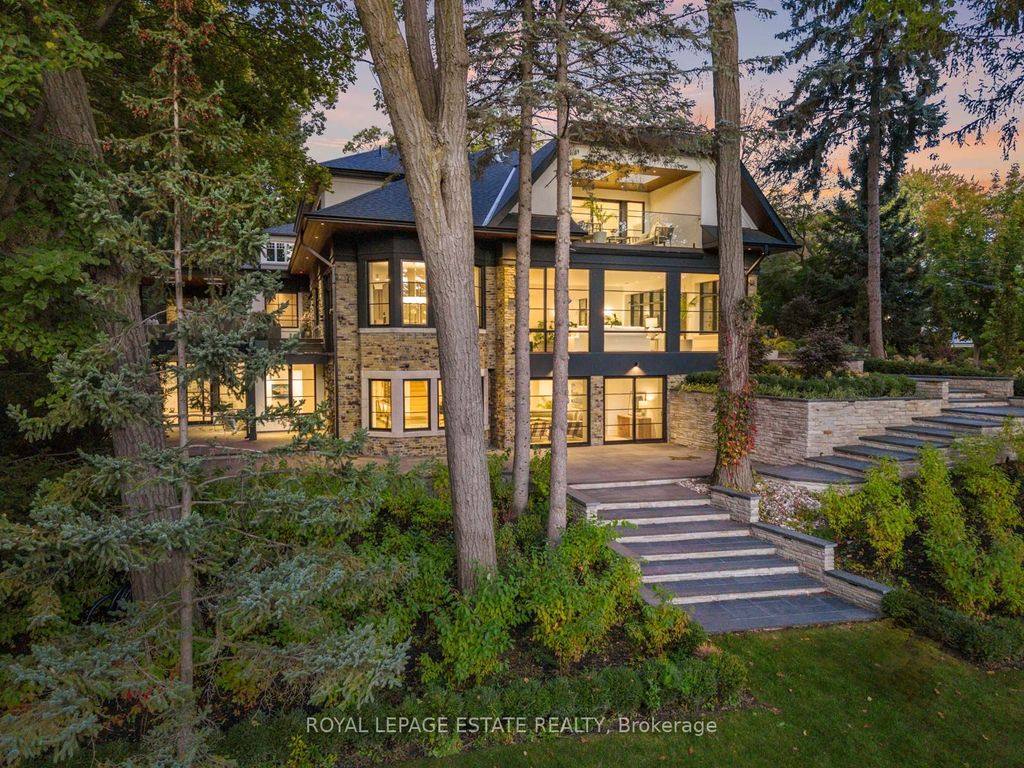 Photo of 8 Crown Park Road, Toronto, ON M4E 1J9 (MLS # E12454647)
