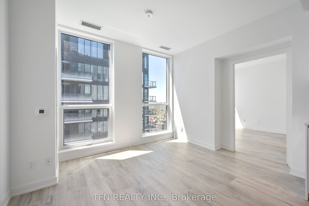 Photo of 327 King Street W #4704, Toronto, ON M5A 0Y5 (MLS # C13579962)