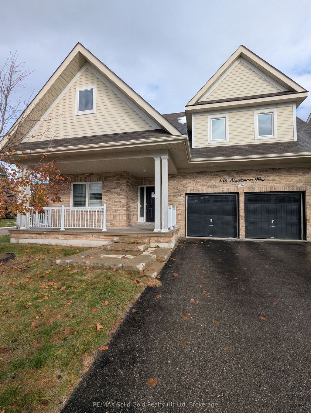 Photo of 200 kingfisher Drive #136, Mono, ON L9Y 0B3 (MLS # X13033494)