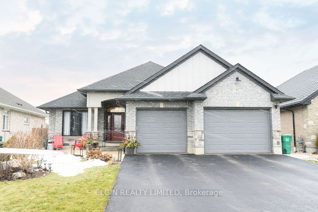 Photo of 40 Glengariff Drive, Southwold, ON N5P 3T2 (MLS # X12808364)