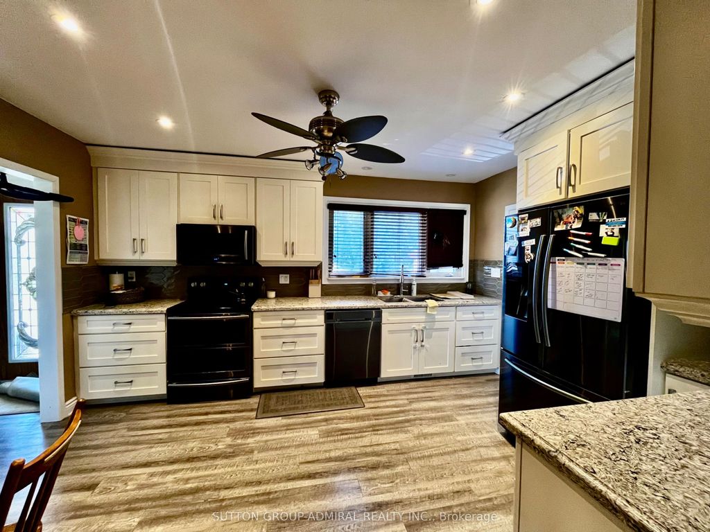 Photo of 7468 Wanless Street, Niagara Falls, ON L2H 1C9 (MLS # X13087436)