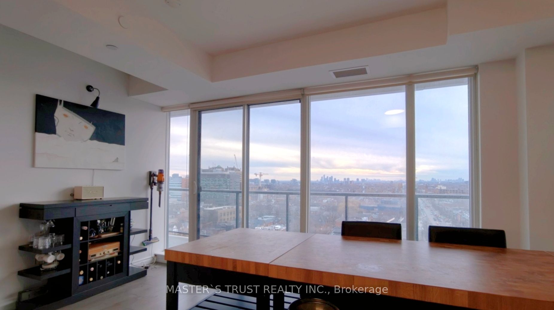 297 College Street 1517