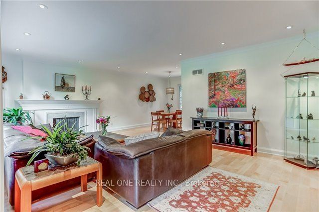 1268 Lorne Park Road