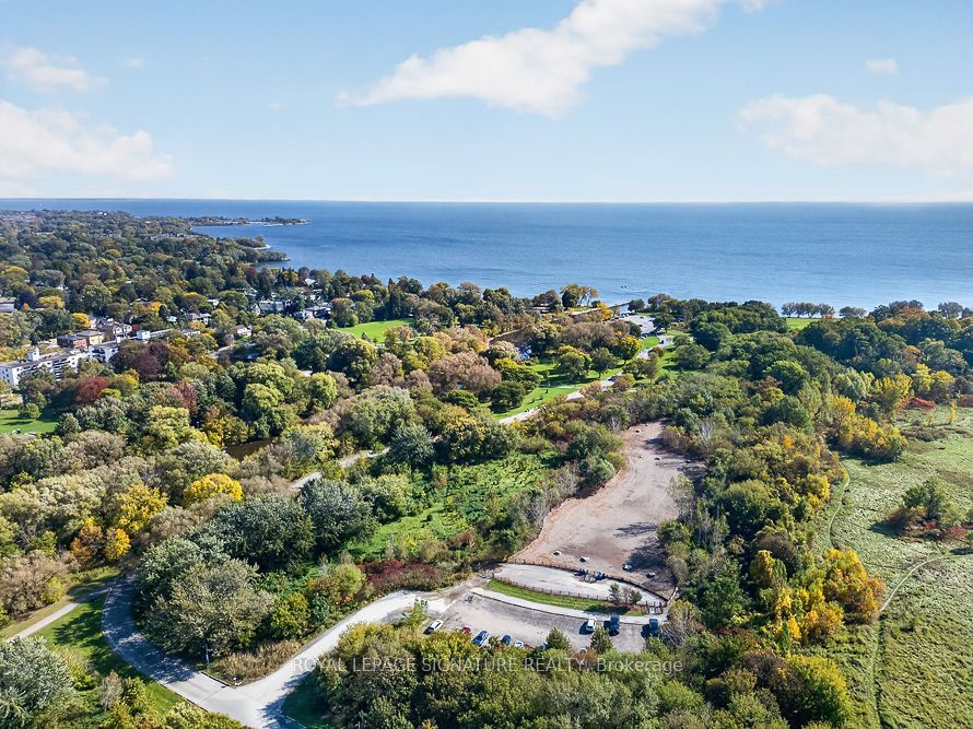 Photo of 1515 Lakeshore Road #1708, Mississauga, ON L5E 3E3 (MLS # W14081406)