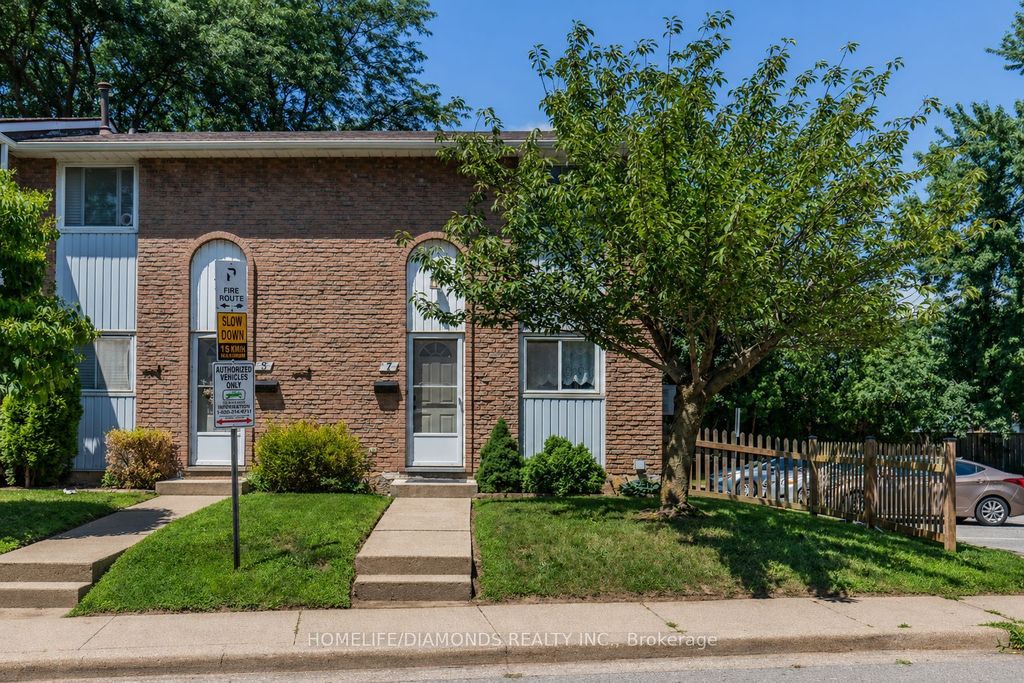 Photo of 25 Linfield Drive #7, St. Catharines, ON L2N 5T7 (MLS # X13045958)