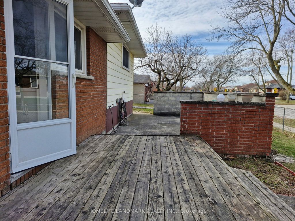 Photo of 7116 Centennial Street, Niagara Falls, ON L2G 2Z1 (MLS # X12839990)