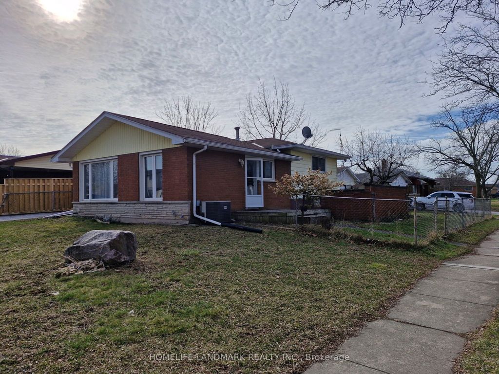 Photo of 7116 Centennial Street, Niagara Falls, ON L2G 2Z1 (MLS # X12839990)