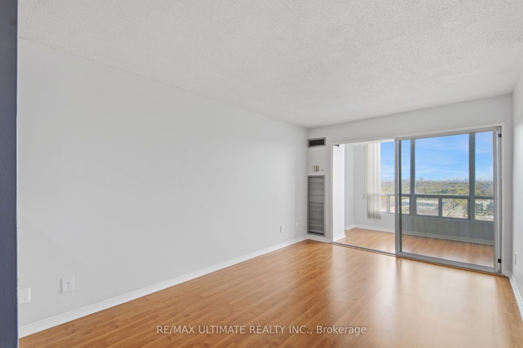 Photo of 115 Hillcrest Avenue #1614, Mississauga, ON L5B 3Y9 (MLS # W13172662)