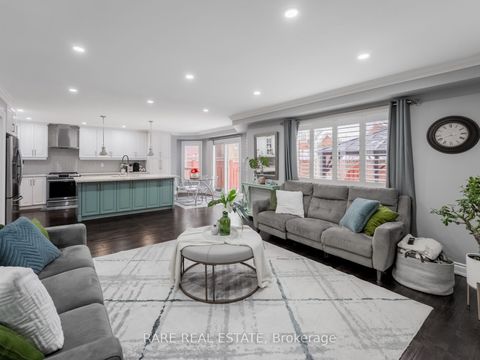 33 SOUTHBEND Drive Brampton ON L7A 1K5