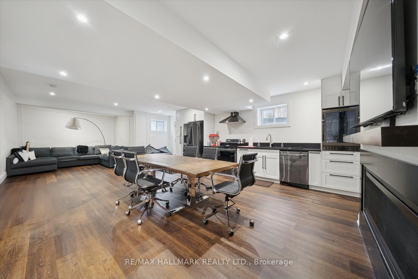 312 Main Unionville Street Basement