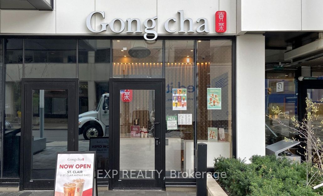 81 St Clair Avenue E 112