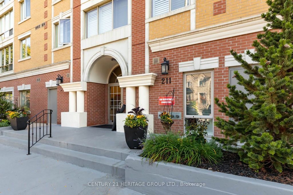 Photo of 211 Randolph Road #405, Toronto, ON M4G 4H1 (MLS # C13079180)