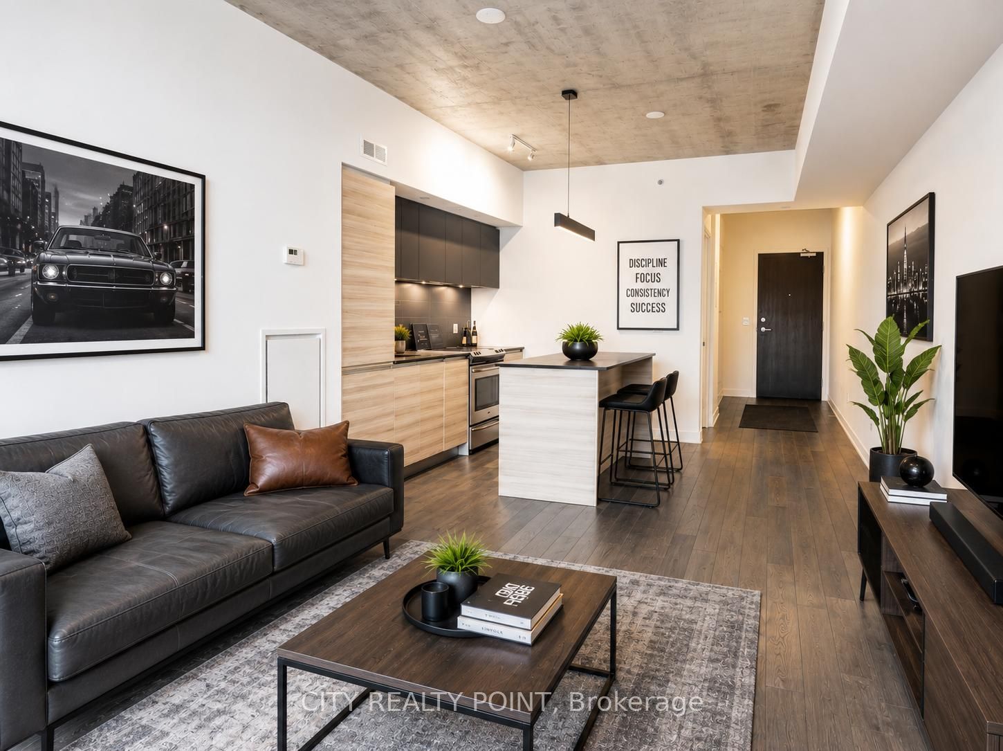 1190 Dundas Street E 505