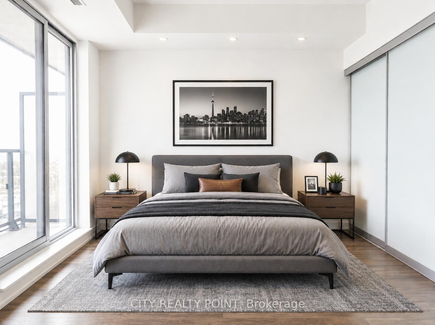 1190 Dundas Street E 505