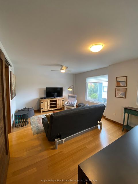 447 Kerr Street 3 Oakville ON L6K 3C2