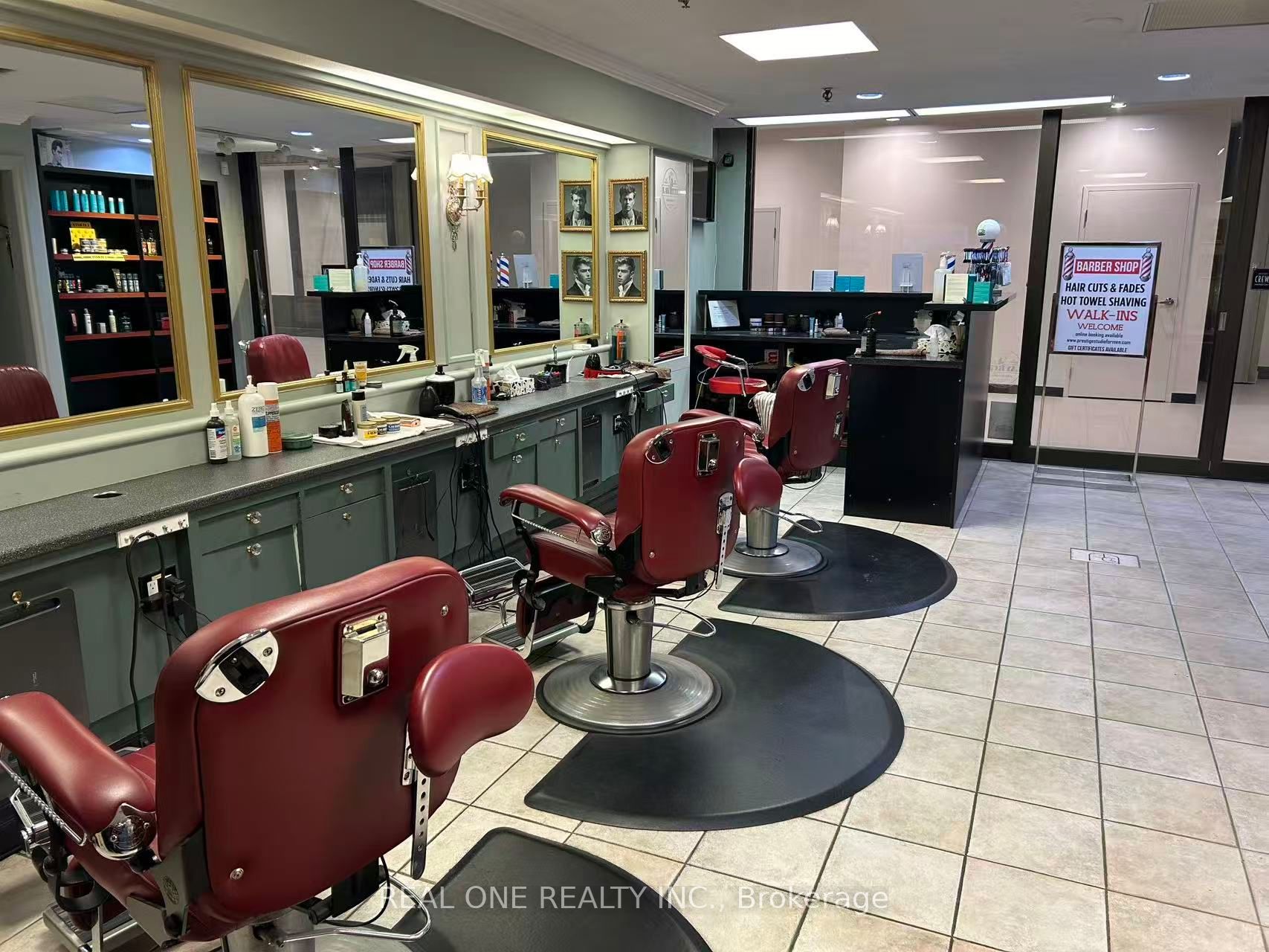 123 Queen Street W C8