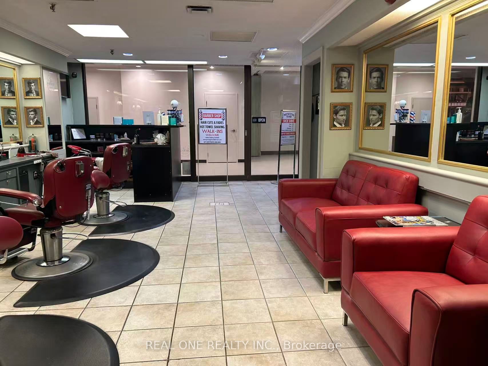 123 Queen Street W C8