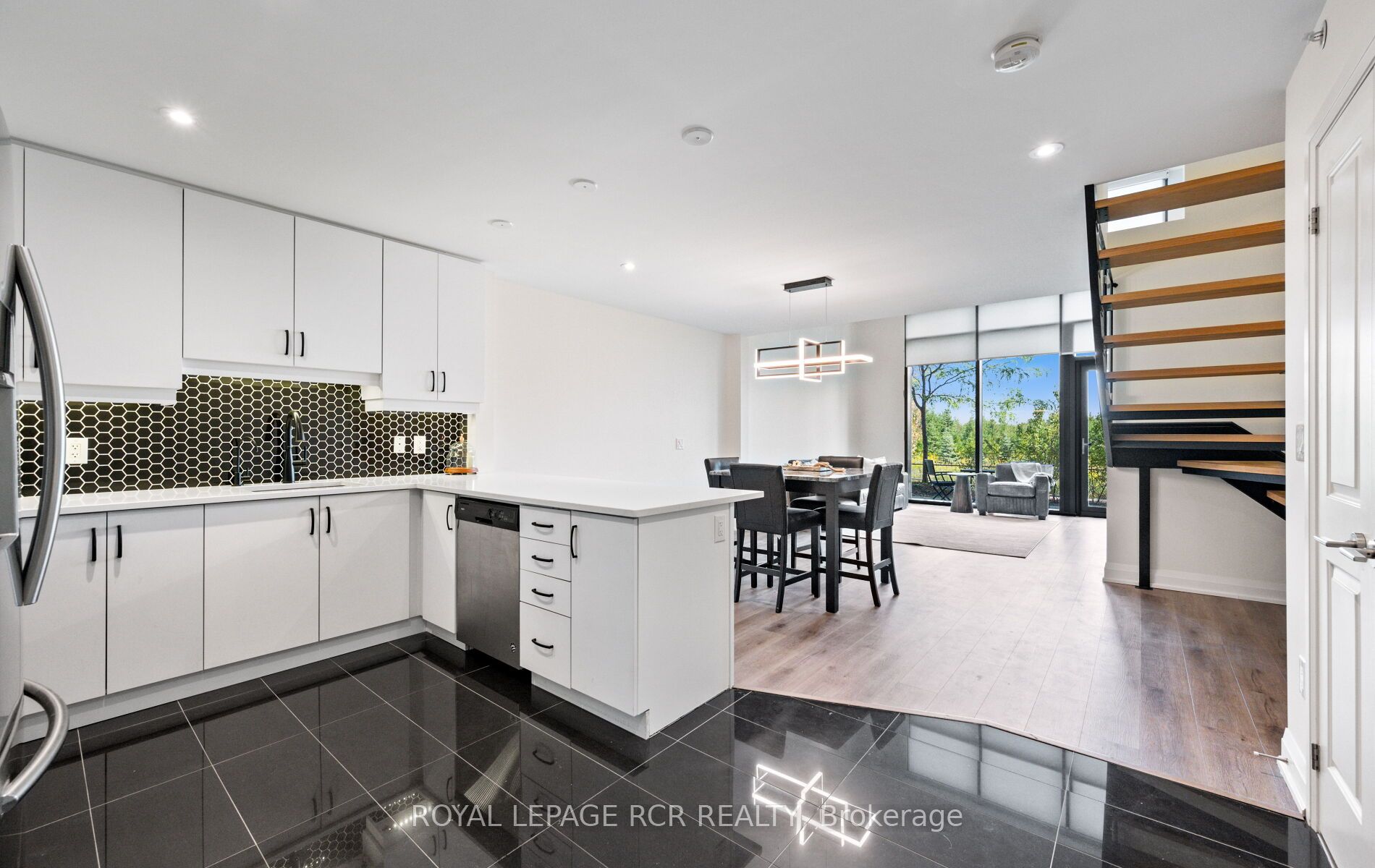 65 Yorkland Boulevard 107