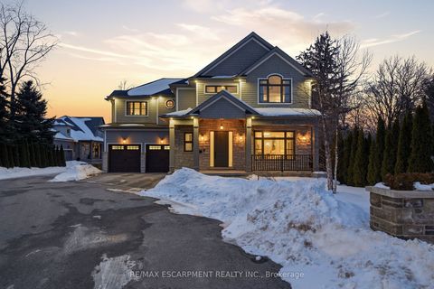 Property photo of 2265 lakeshore road 3, burlington, ON l7r 1b1