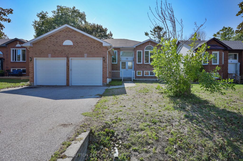 Photo of 12 LANGEVIN Drive, Wasaga Beach, ON L9Z 1C6 (MLS # S13028120)