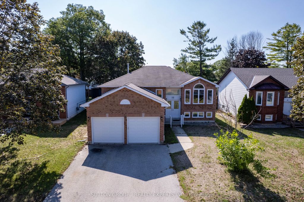 Photo of 12 LANGEVIN Drive, Wasaga Beach, ON L9Z 1C6 (MLS # S13028120)