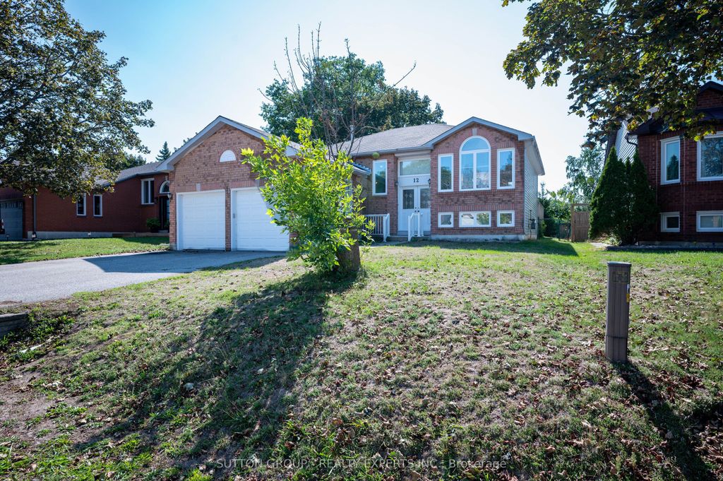 Photo of 12 LANGEVIN Drive, Wasaga Beach, ON L9Z 1C6 (MLS # S13028120)