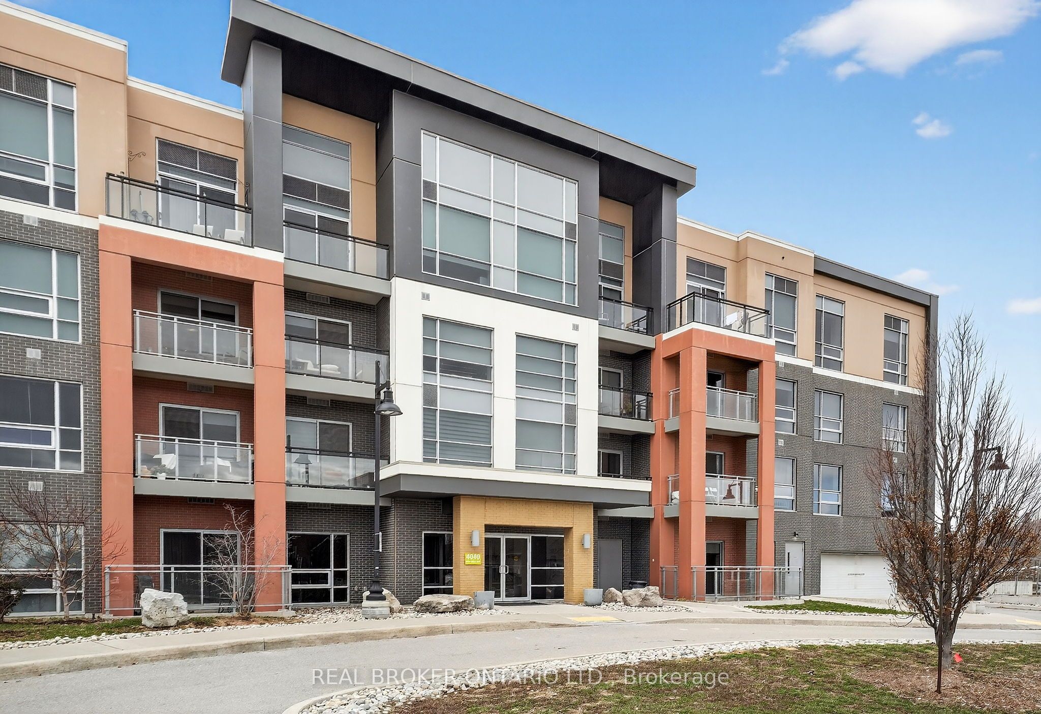 4040 Upper Middle Road 418