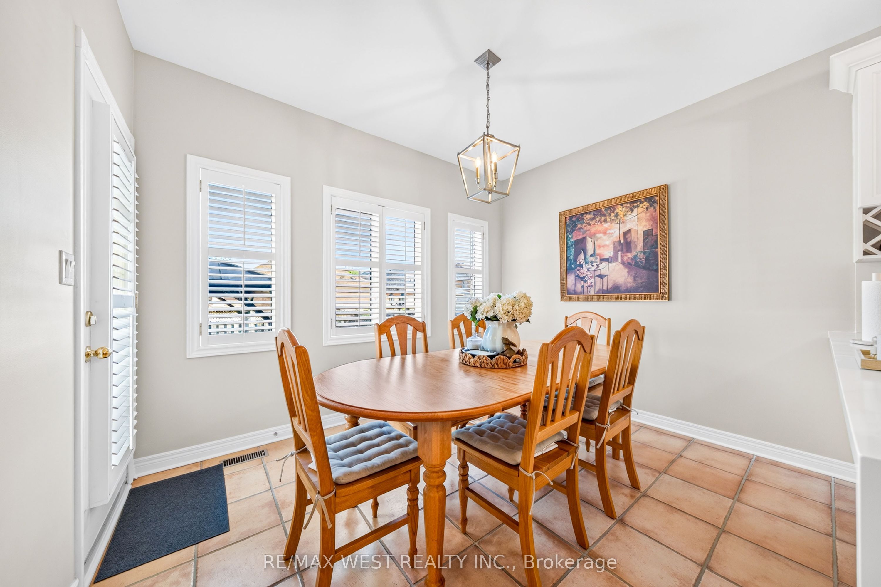40 Sequoia Road