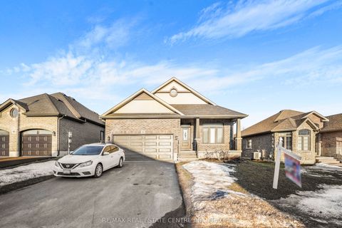 28 Stonecrest Boulevard Quinte West ON K8R 0A4