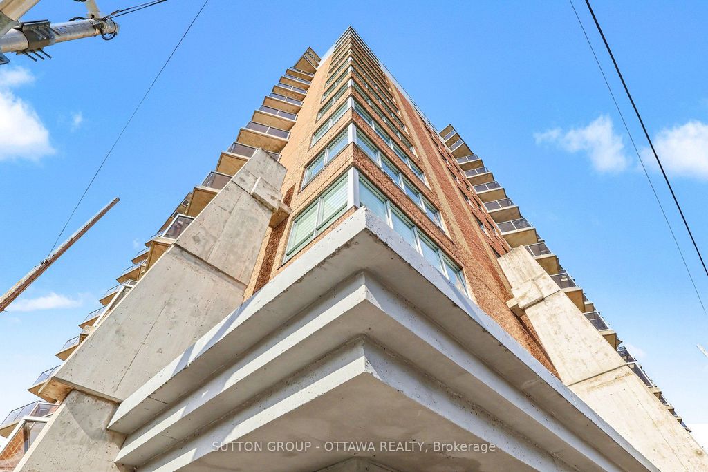 Photo of 429 Somerset Street W #703, Ottawa Centre, ON K2P 2P5 (MLS # X12932726)