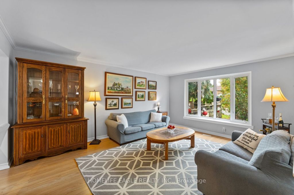 Photo of 14 Lee Avenue, Bradford West Gwillimbury, ON L3Z 1A9 (MLS # N12731088)