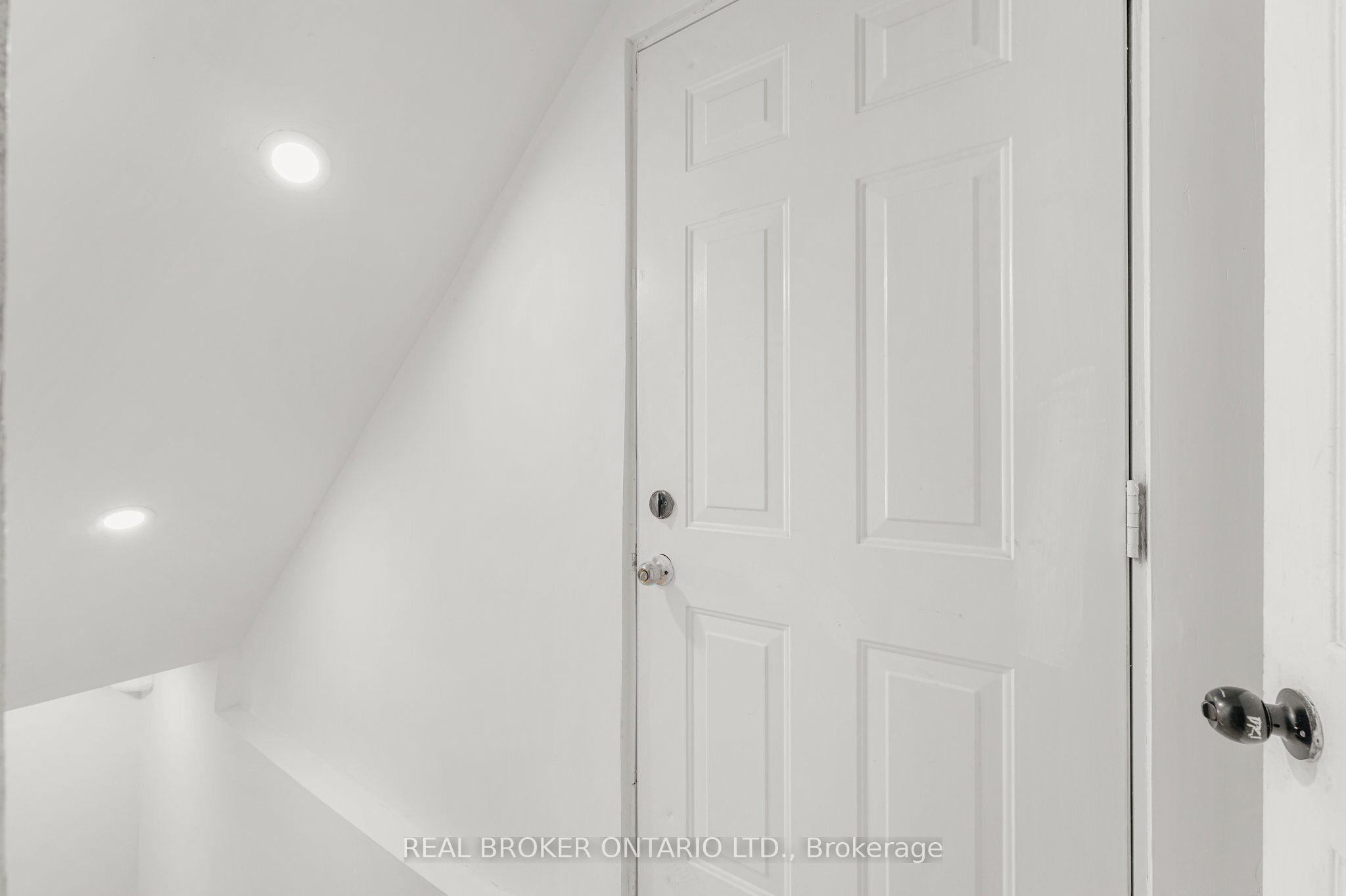 1098 Sawgrass Crescent Bsmt