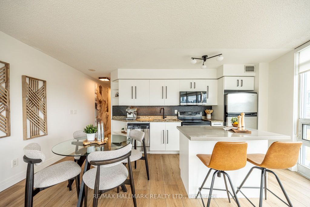 Photo of 231 Fort York Boulevard #1120, Toronto, ON M5V 1B2 (MLS # C12964232)