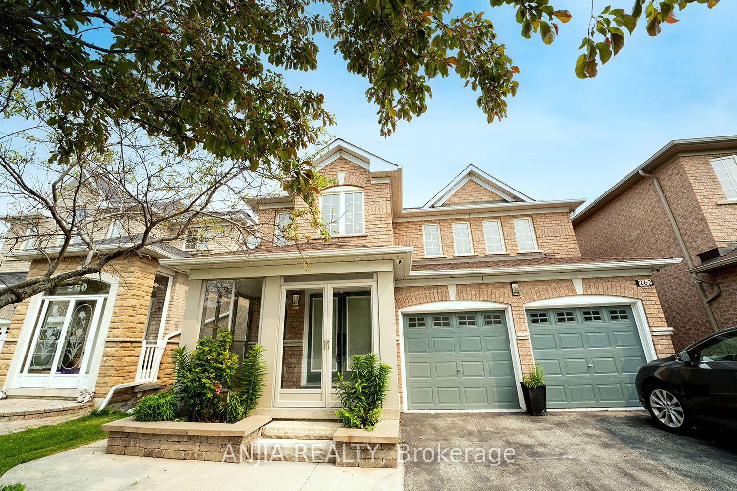 262 Helen Avenue