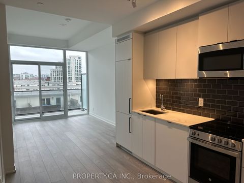 285 Dufferin Street 409 Toronto ON M6K 0J2