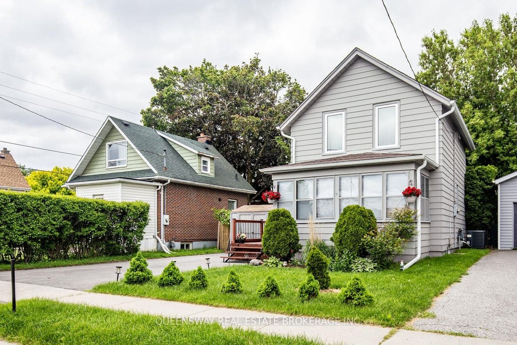 Photo of 340 French Street, Oshawa, ON L1G 5N7 (MLS # E13553494)