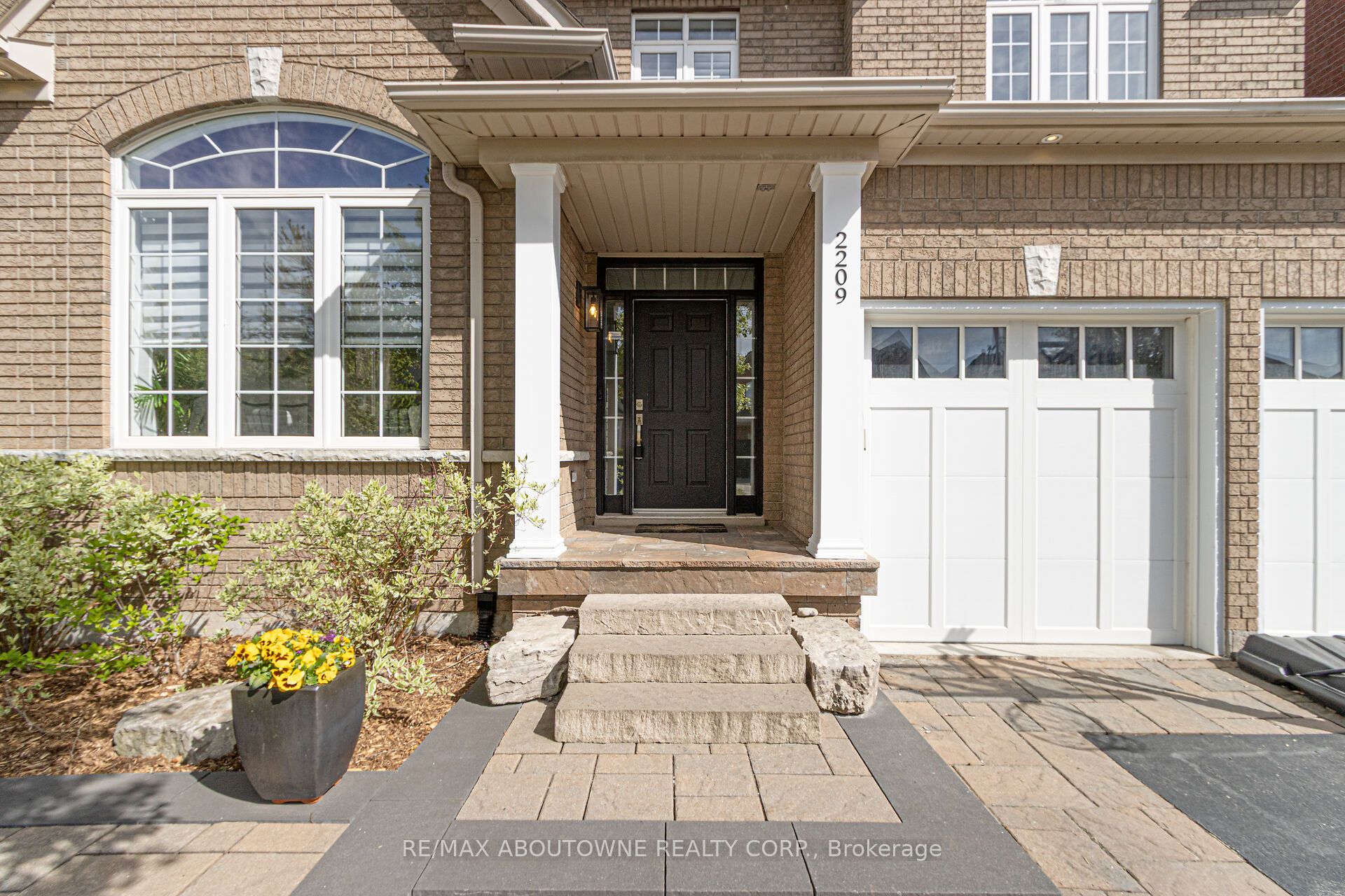 2209 Falling Green Drive