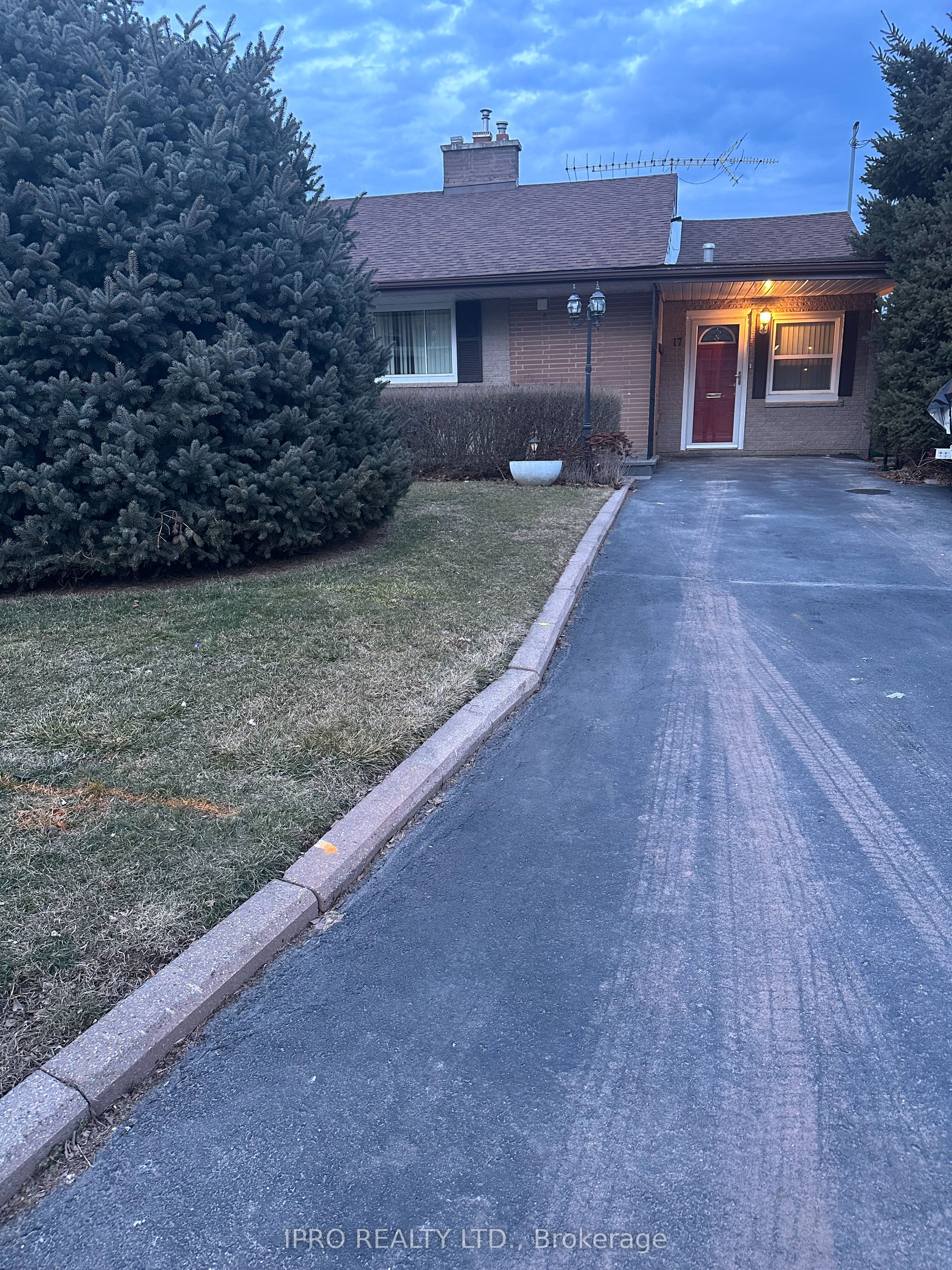 17 Sora Drive Main