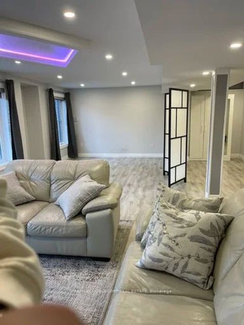 145 Cranbrook Crescent Vaughan ON L4H 4L1
