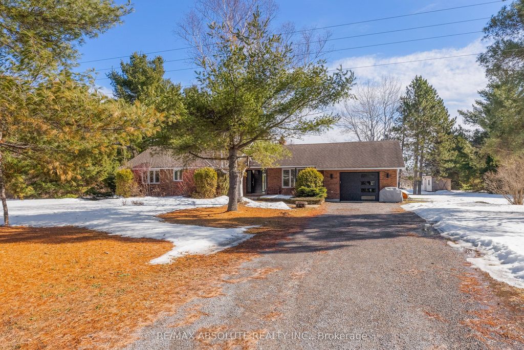 Photo of 213 Calabogie Road, McNab/Braeside, ON K7S 3G8 (MLS # X12906552)