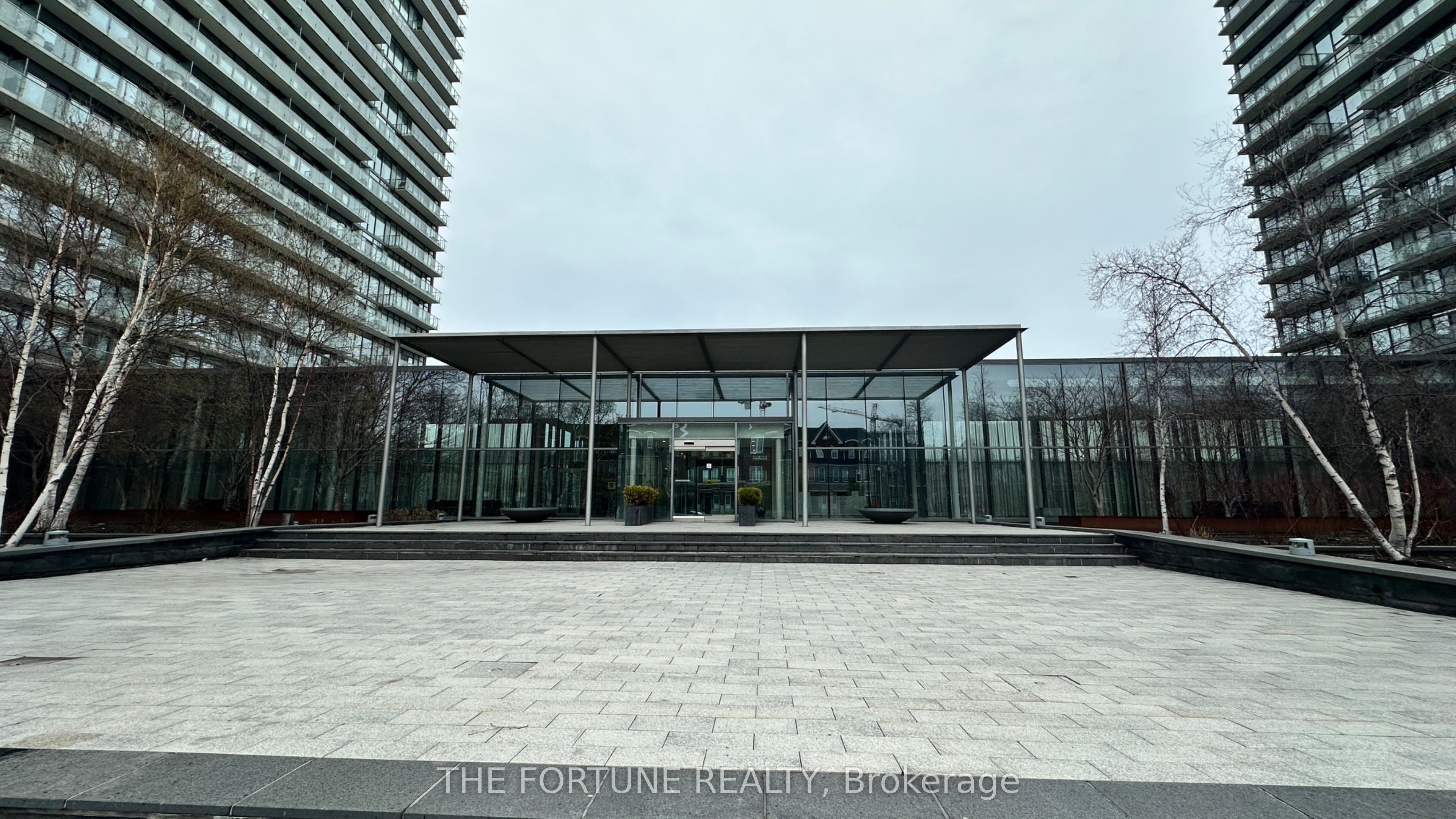 105 The Queensway Avenue 3213