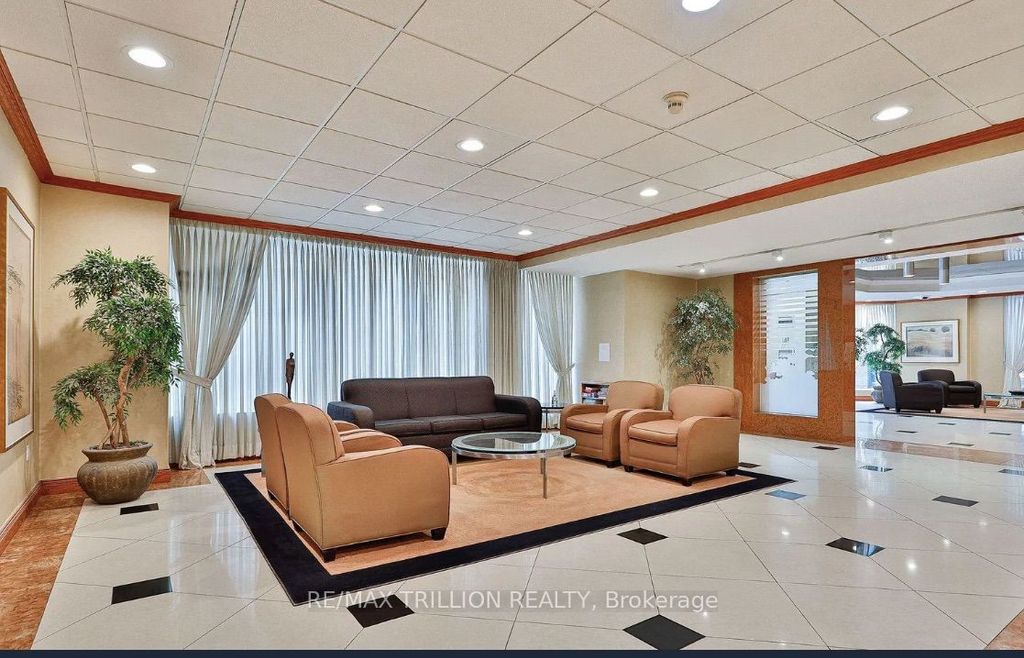 Photo of 633 Bay Street #914, Toronto, ON M5G 2G4 (MLS # C12608622)