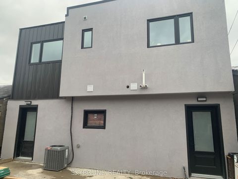 98 Millicent Street Rear Second Toronto ON M6H 1W4