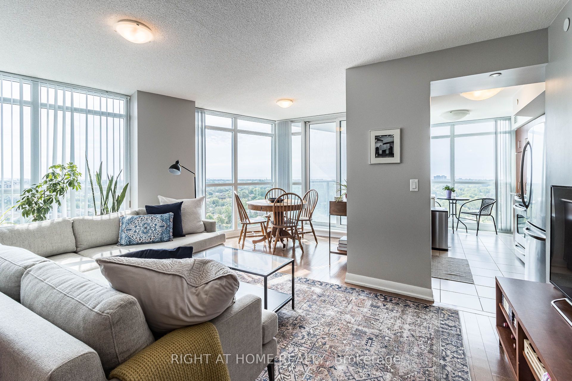 205 Sherway Gardens Road