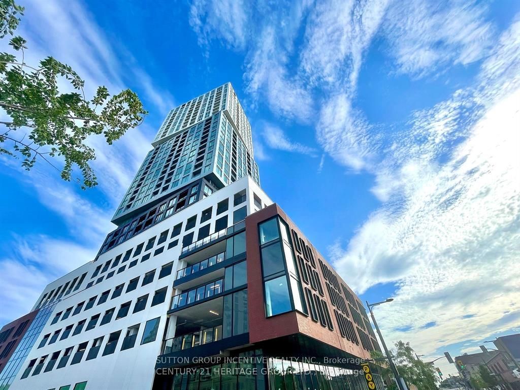 Photo of 39 Mary Street #802, Barrie, ON L4N 1S9 (MLS # S12657794)